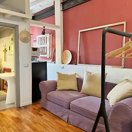 Flat In - Navigli *